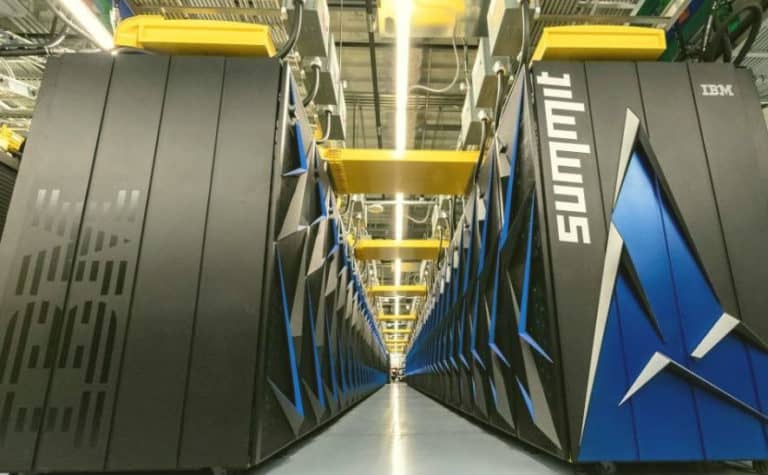 SUmmit la supercomputadora mas rapida del mundo