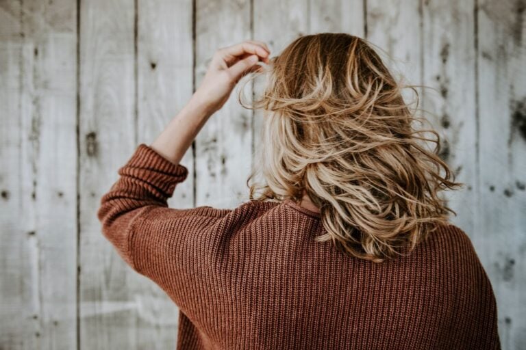 Nanotecnología y cuidado capilar: qué aporta realmente al cabello